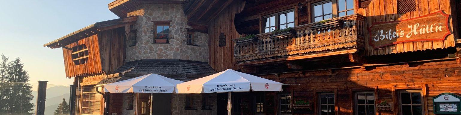 Bifeis Hütte Gesamtansicht