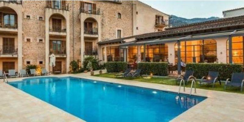 Finca Ca´l Bisbe mit Pool